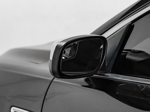 Used 2015 Ford Taurus Limited FWD image 34