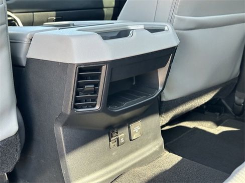 Used 2023 Toyota Tundra Limited image 30