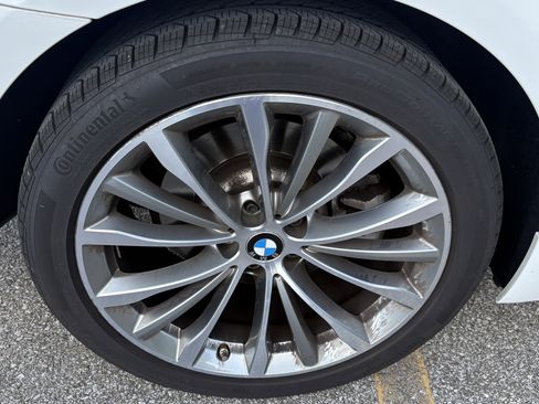 Used 2023 BMW 530i xDrive w/ Premium Package AWD/4WD image 14