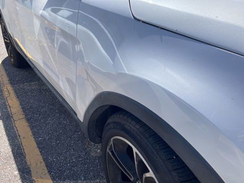 Used 2015 Ford Explorer Sport w/ Equipment Group 401A image 3