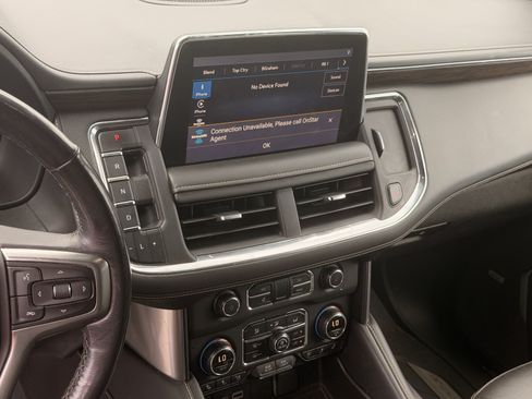Used 2021 Chevrolet Tahoe Premier w/ Premium Package AWD/4WD image 16