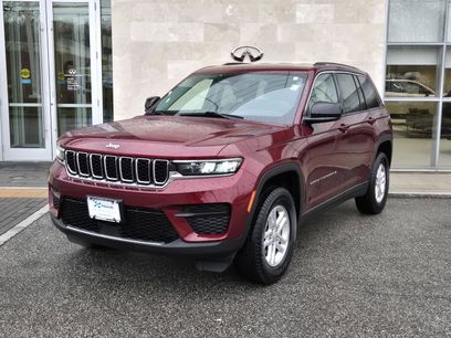 Used 2023 Jeep Grand Cherokee Laredo