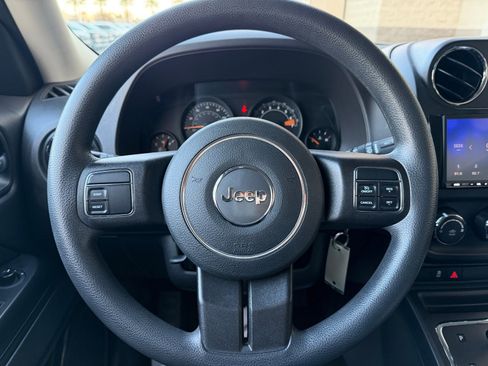 Used 2016 Jeep Patriot Sport w/ Power Value Group image 9