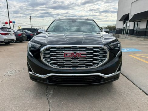 Used 2018 GMC Terrain Denali w/ Advanced Safety Package AWD/4WD image 4