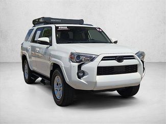 Used 2023 Toyota 4Runner SR5 Premium w/ Moonroof Package AWD/4WD video 3