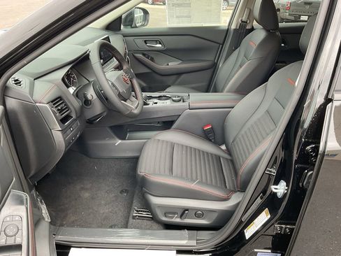 New 2026 Nissan Rogue SV AWD/4WD image 10