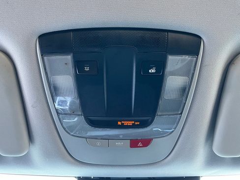 Used 2023 Kia Sportage EX image 17