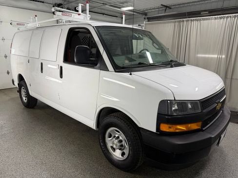 Used 2020 Chevrolet Express 2500 w/ Driver Convenience Package RWD image 3