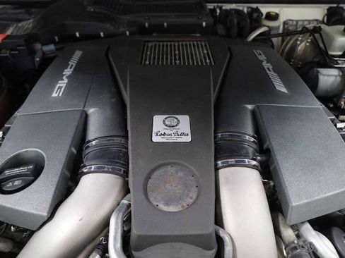 Used 2015 Mercedes-Benz G 63 AMG 4MATIC image 38