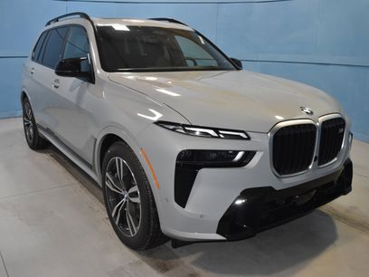 New 2026 BMW X7 M60i