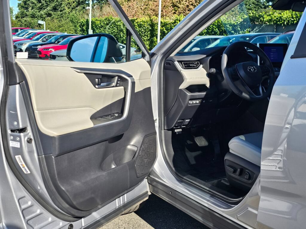 Used 2024 Toyota RAV4 XLE Premium w/ Weather Package AWD/4WD image 21
