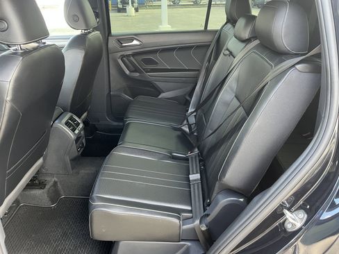 Used 2024 Volkswagen Tiguan SE R-Line image 32