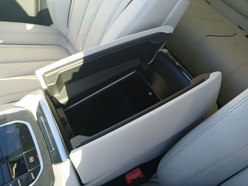 New 2026 BMW X5 sDrive40i image 24