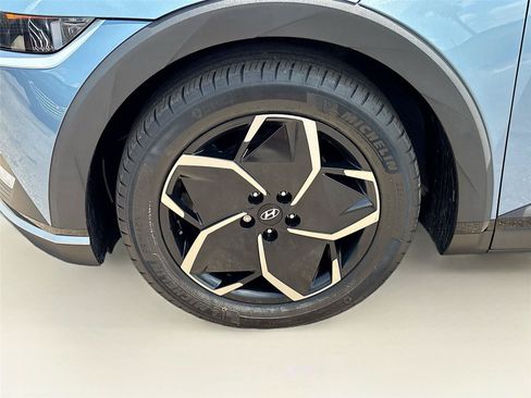 Used 2024 Hyundai Ioniq 5 SEL RWD image 30