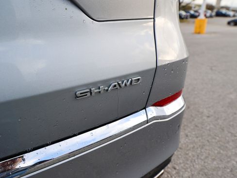 Used 2023 Acura MDX SH-AWD w/ Advance Package image 12