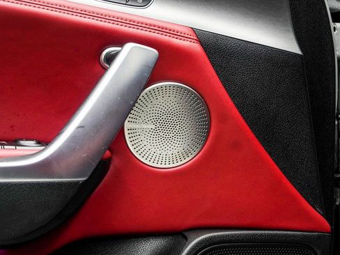 Used 2020 Kia Stinger GT1 image 32