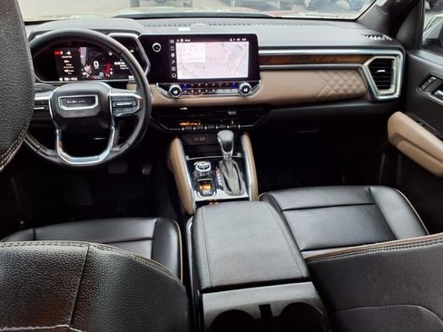 Used 2025 GMC Canyon Denali AWD/4WD image 23