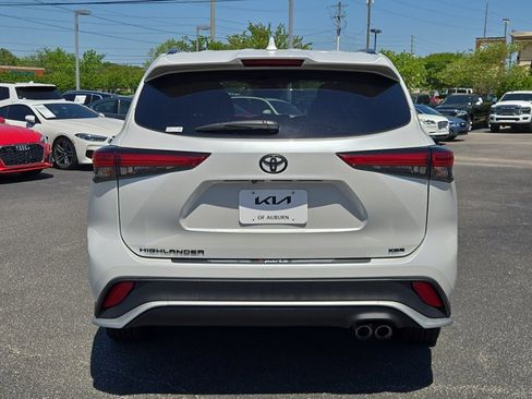 Used 2022 Toyota Highlander XSE image 7
