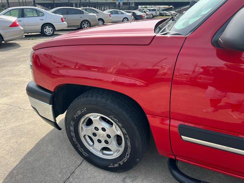 Used 2003 Chevrolet Silverado 1500 2WD Regular Cab w/ Exterior Appearance Pkg image 37