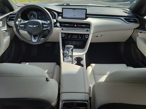 Used 2025 Genesis G70 2.5T RWD image 20