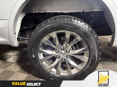 Used 2017 Ford F150 Lariat w/ Equipment Group 502A Luxury AWD/4WD image 23