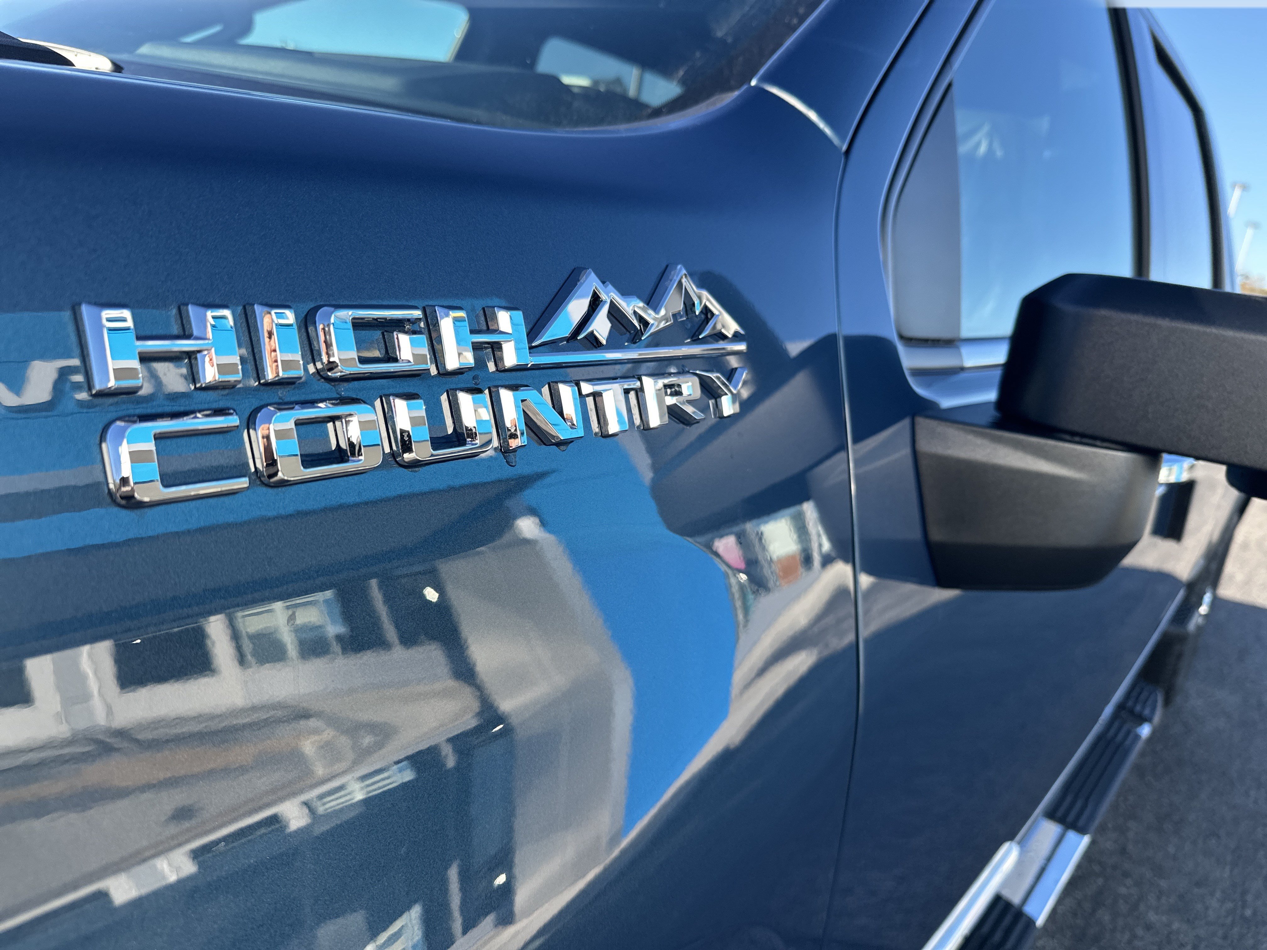 New 2026 Chevrolet Silverado 2500 High Country w/ High Country Premium Package AWD/4WD image 5