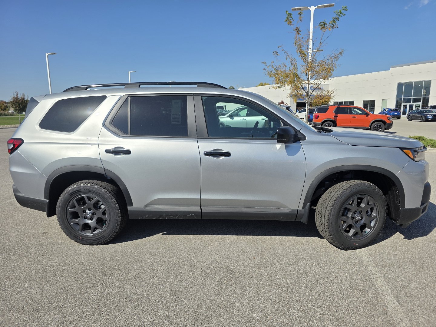 New 2026 Honda Pilot TrailSport image 17
