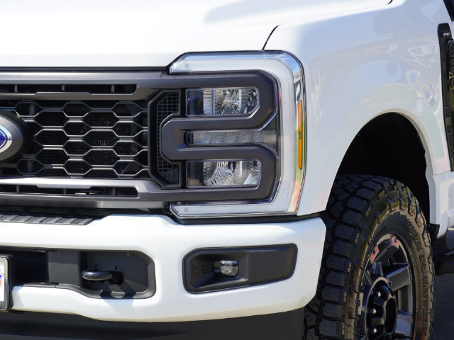 Used 2024 Ford F250 Lariat w/ Sport Appearance Package AWD/4WD image 11