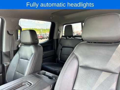 Used 2021 GMC Sierra 1500 SLT w/ SLT Premium Package AWD/4WD image 11