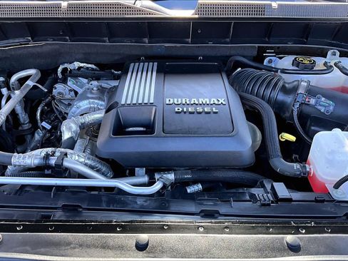 Used 2022 Chevrolet Silverado 1500 LT image 30