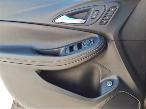 Used 2021 Buick Encore GX Essence w/ Advanced Technology Package image 16