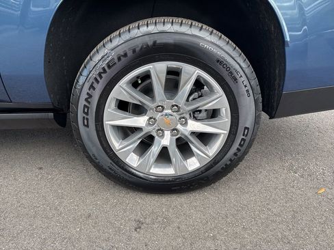 New 2026 Chevrolet Suburban Premier image 35