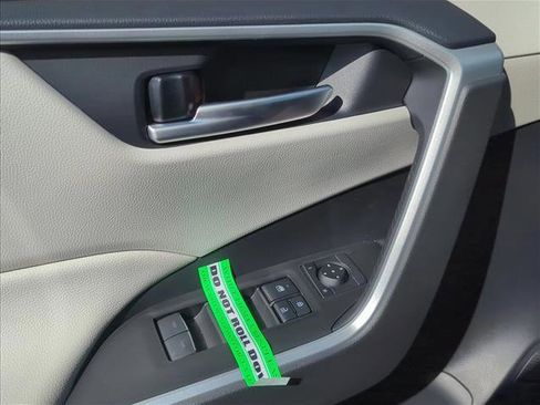 Certified 2025 Toyota RAV4 XLE w/ Convenience Package FWD image 11