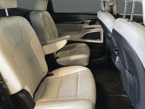 Used 2021 Kia Telluride S AWD/4WD image 24