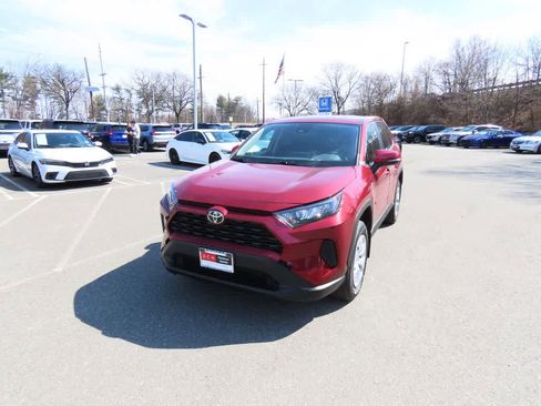 Used 2022 Toyota RAV4 LE image 1
