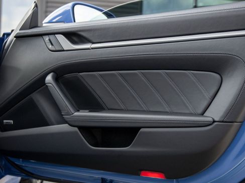 New 2026 Porsche 911 Carrera 4S image 31