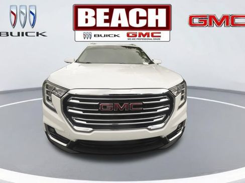 Used 2022 GMC Terrain SLT w/ Infotainment Package II FWD image 8