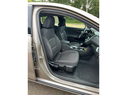 Used 2025 Chevrolet Malibu LT image 21