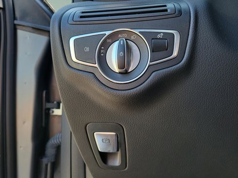 Certified 2022 Mercedes-Benz GLC 43 AMG 4MATIC image 17