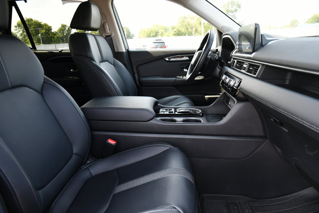 Used 2024 Honda Pilot Touring image 32