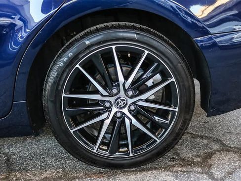 Used 2022 Toyota Camry SE image 10