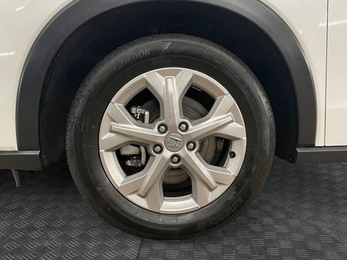 Certified 2025 Honda HR-V LX image 13