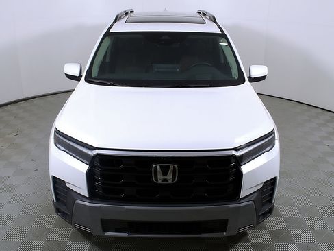 New 2026 Honda Pilot Elite image 4