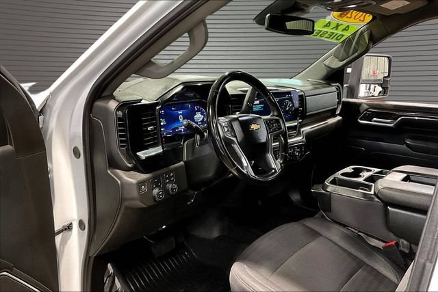 Used 2024 Chevrolet Silverado 3500 LT w/ Safety Package AWD/4WD image 18