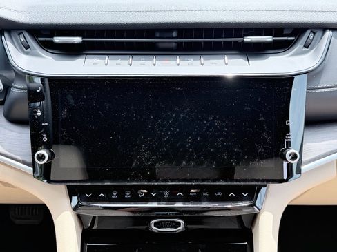 New 2026 Jeep Grand Cherokee L Limited RWD image 19