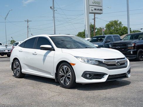 Used 2017 Honda Civic EX-L image 7