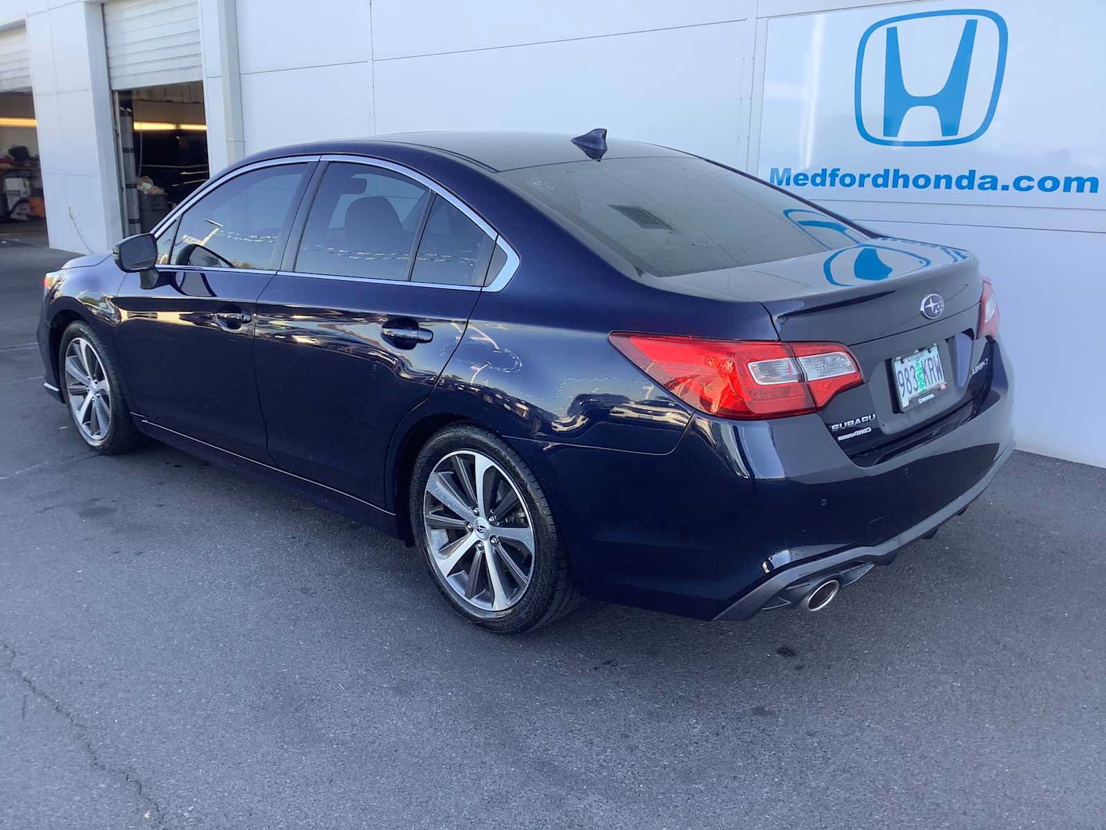 Used 2018 Subaru Legacy 2.5i Limited AWD/4WD image 4