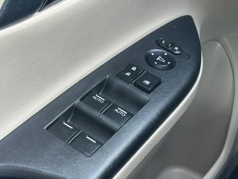 Used 2015 Honda Accord EX-L image 36