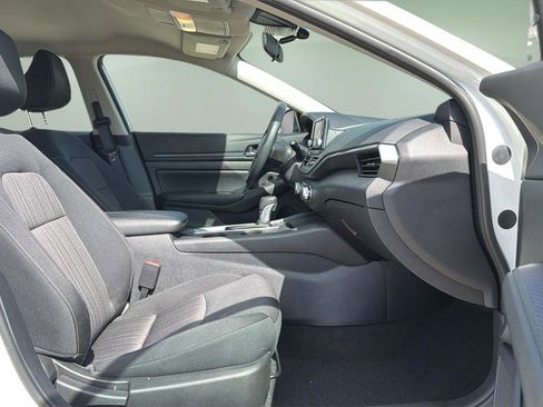 Certified 2024 Nissan Altima 2.5 S image 11