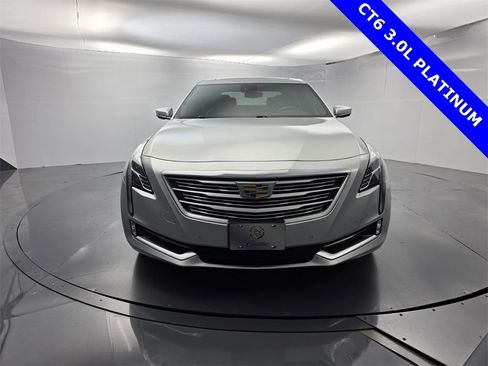 Used 2018 Cadillac CT6 Platinum image 2